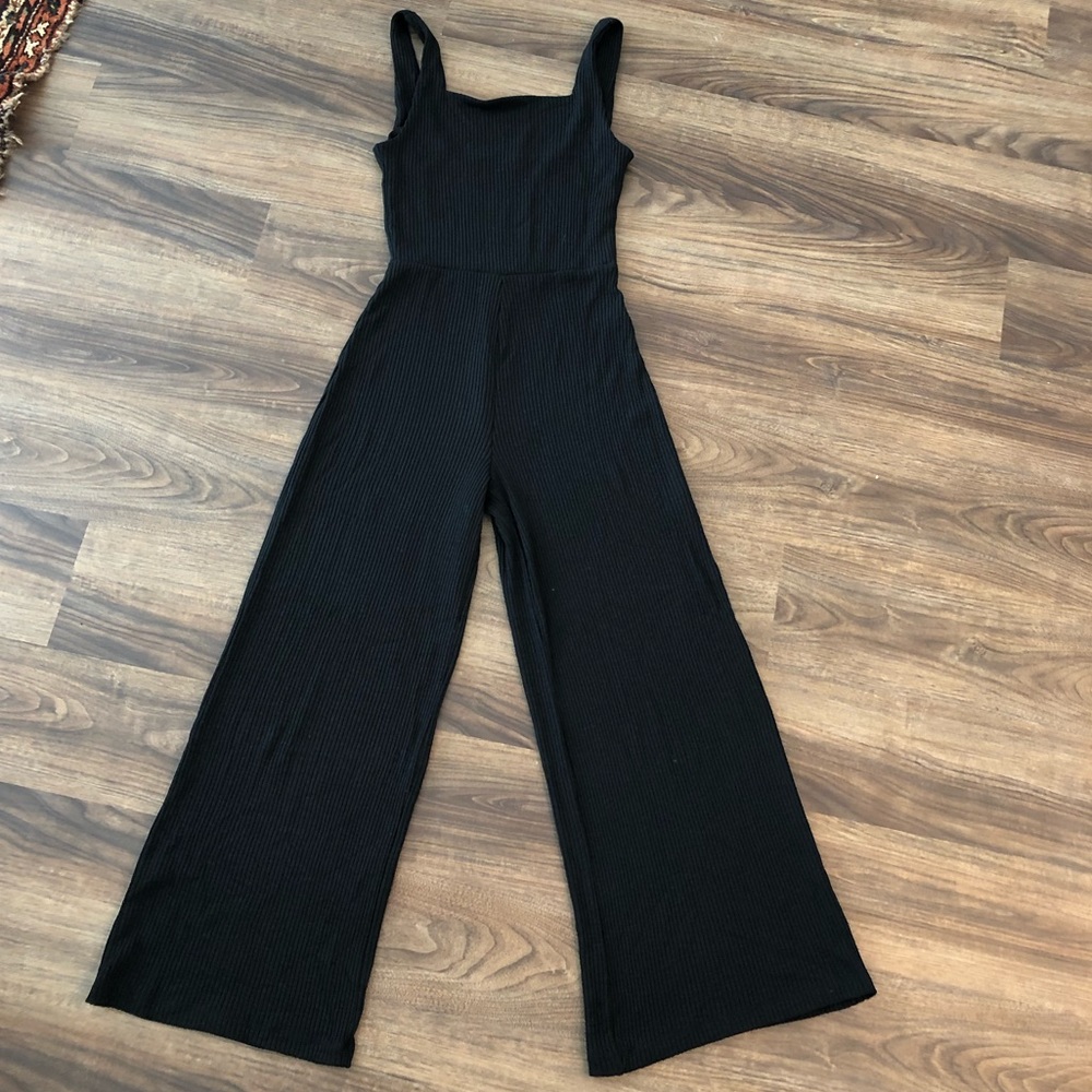 Gap black ribbed jumpsuit